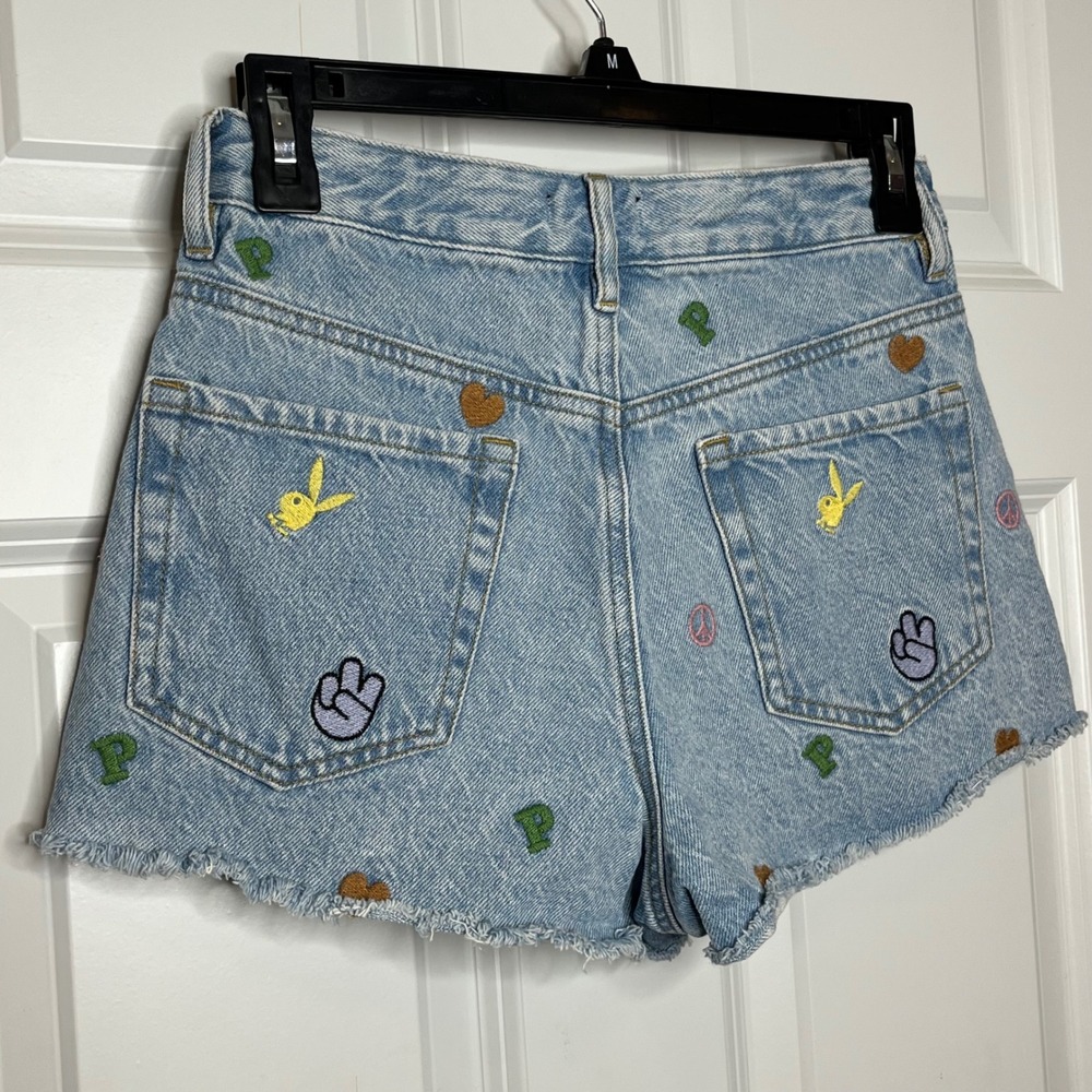 Playboy by PacSun Light Wash Embroidered Denim Shorts 26 High Rise Frayed Hem - Picture 4 of 9